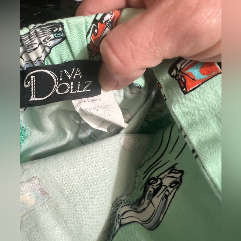 Diva Dollz Mint Green Sleeveless Dress with Car Print - Picture 6 of 6
